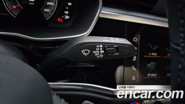Audi Q3 (F3) 35 TDI Quattro Premium 2023 — фото 21