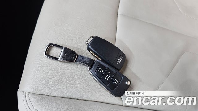 Audi Q3 (F3) 35 TDI Quattro Premium 2023 — фото 24