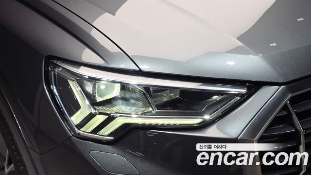 Audi Q3 (F3) 35 TDI Quattro Premium 2023 — фото 28