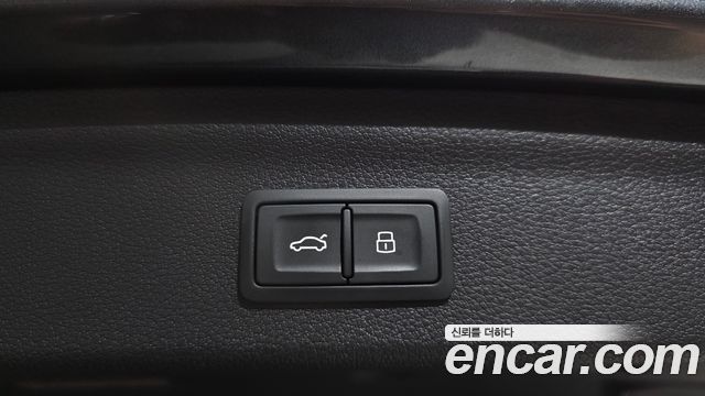 Audi Q3 (F3) 35 TDI Quattro Premium 2023 — фото 35
