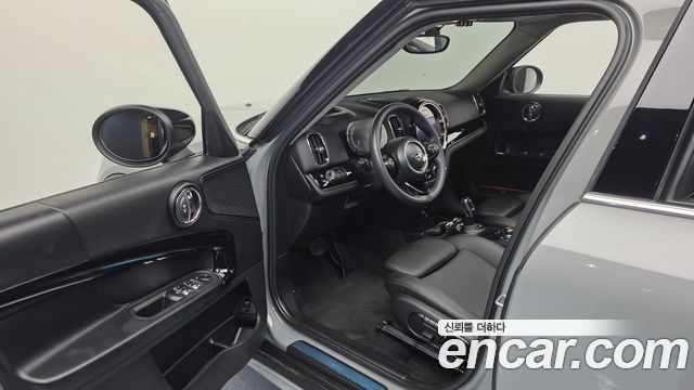 MINI Cooper Countryman HIGH 2nd 2021 — фото 10
