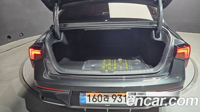 Kia K5 (III) 2.0 Noblesse 2025 — фото 30