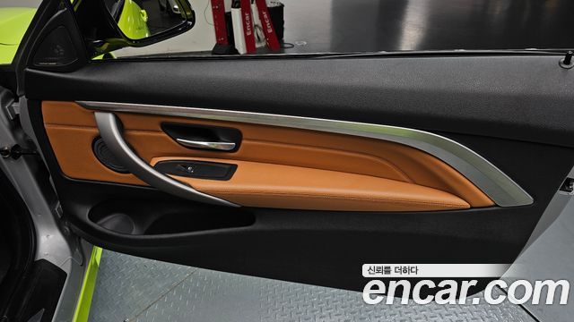 BMW 4 Series (F32) 430i M Sport Convertible 2018 — фото 31