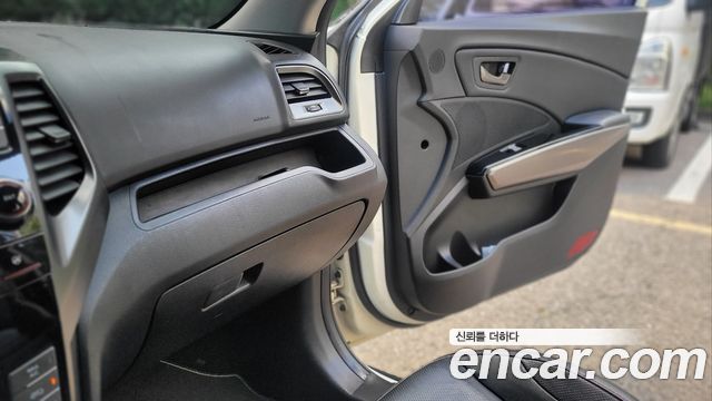 KG Mobility (SsangYong) Tivoli Air Diesel IX 2WD 2017 — фото 17