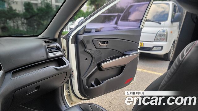 KG Mobility (SsangYong) Tivoli Air Diesel IX 2WD 2017 — фото 20