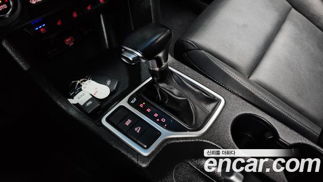 Kia Sportage The Bold Diesel 1.6 2WD Prestige 2019 — фото 9