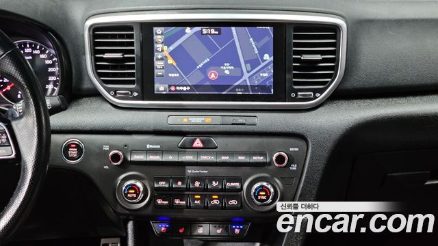 Kia Sportage The Bold Diesel 1.6 2WD Prestige 2019 — фото 13