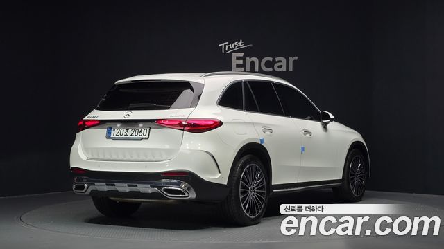 Mercedes-Benz GLC-Class (X254) GLC300 4MATIC AMG Line 2024 — фото 2