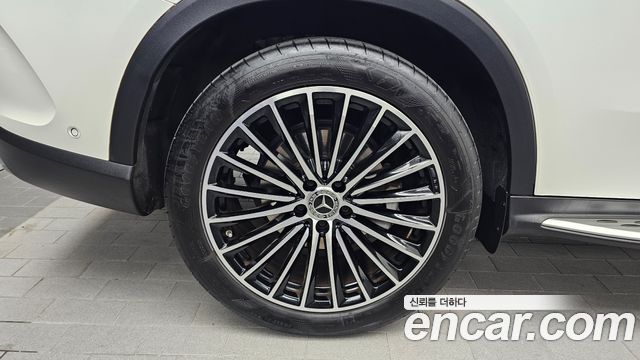 Mercedes-Benz GLC-Class (X254) GLC300 4MATIC AMG Line 2024 — фото 5
