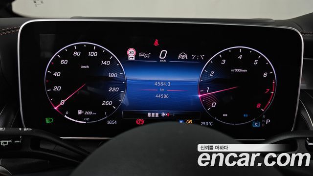 Mercedes-Benz GLC-Class (X254) GLC300 4MATIC AMG Line 2024 — фото 8