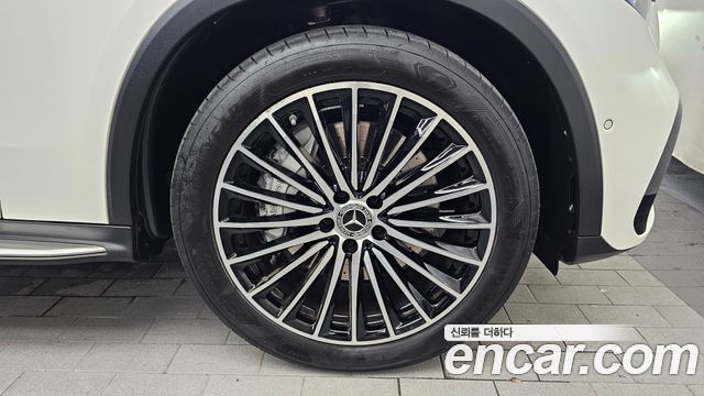 Mercedes-Benz GLC-Class (X254) GLC300 4MATIC AMG Line 2024 — фото 21