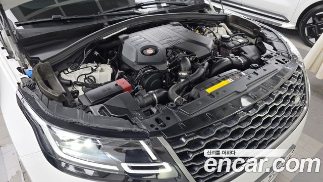 Land Rover Range Rover Velar 3.0 D300 R-Dynamic SE 2018 — фото 6