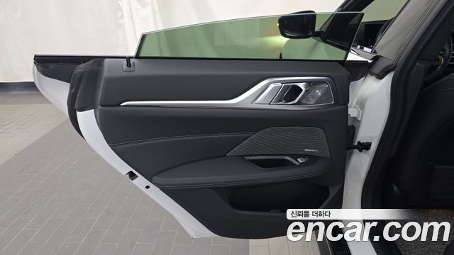 BMW i4 eDrive40 M Sports Pro 2024 — фото 25