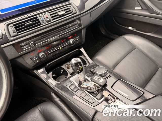BMW 5 Series (F10) 520d xDrive M Aero Dynamic 2016 — фото 9