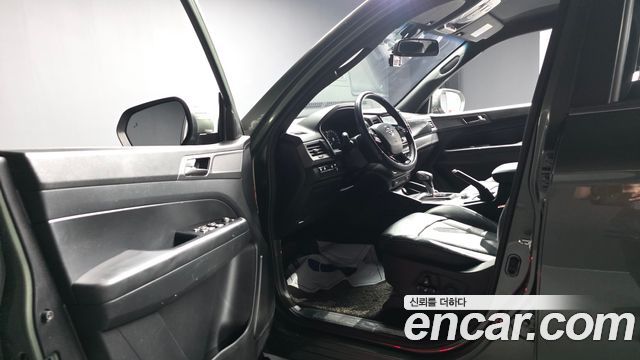 KG Mobility (SsangYong) Rexton Sports Khan Diesel 2.2 4WD Prestige 2023 — фото 10