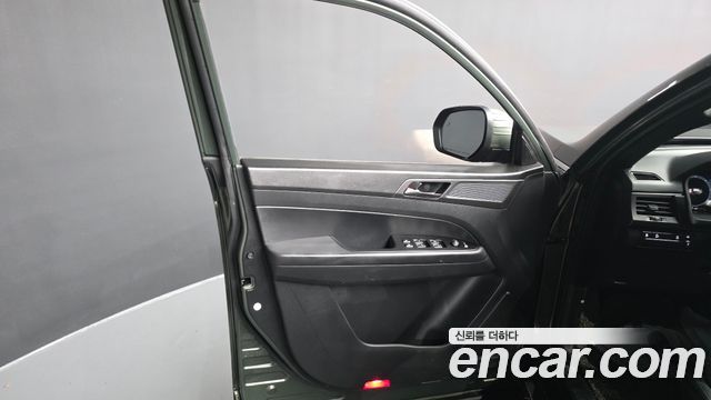 KG Mobility (SsangYong) Rexton Sports Khan Diesel 2.2 4WD Prestige 2023 — фото 30