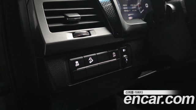 KG Mobility (SsangYong) Rexton Sports Khan Diesel 2.2 4WD Prestige 2023 — фото 37