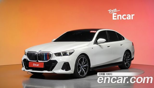 BMW 5 Series (G60) 530i xDrive M Sport 2024 — фото 1