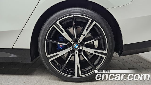 BMW 5 Series (G60) 530i xDrive M Sport 2024 — фото 21