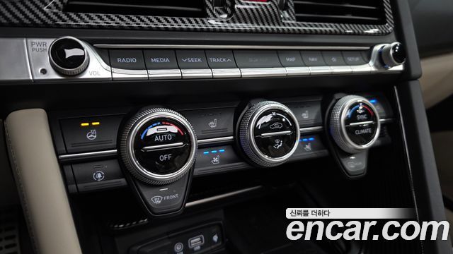 Genesis G70 3.3T Sport AWD Prestige 2019 — фото 31