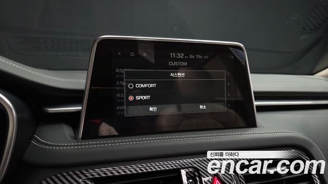 Genesis G70 3.3T Sport AWD Prestige 2019 — фото 32