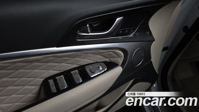 Genesis G70 3.3T Sport AWD Prestige 2019 — фото 39