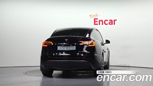 Tesla Model Y Long Range AWD 2022 — фото 4