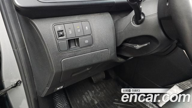 Hyundai Staria Tourer 9-Seater Modern 2022 — фото 14