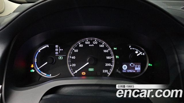Lexus CT200h 1.8 Supreme ZWA10 2017 — фото 8