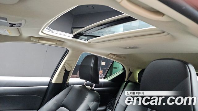 Lexus CT200h 1.8 Supreme ZWA10 2017 — фото 19
