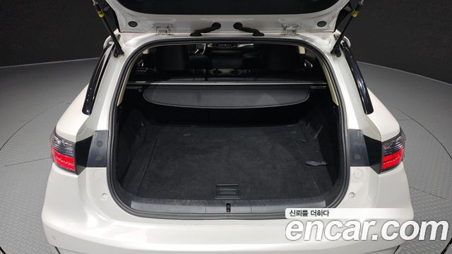 Lexus CT200h 1.8 Supreme ZWA10 2017 — фото 20
