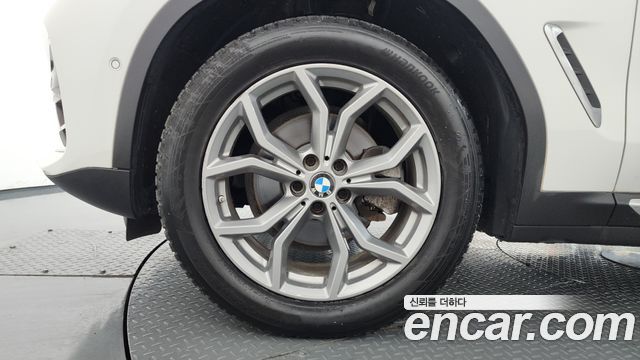BMW X4 (G02) xDrive20i xLine 2020 — фото 5