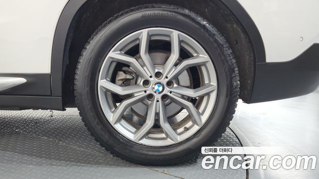 BMW X4 (G02) xDrive20i xLine 2020 — фото 21