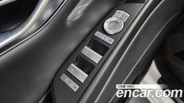 Genesis G80 (RG3) Gasoline 2.5 Turbo AWD 2021 — фото 28