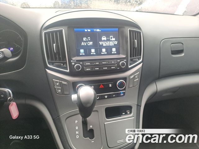 Hyundai Grand Starex Van 5-Seater Modern 2021 — фото 15