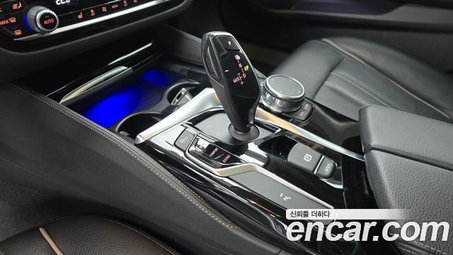 BMW 5 Series (G30) 520i Luxury 2018 — фото 9