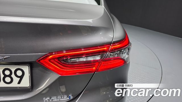 Toyota Camry (XV70) 2.5 XLE Hybrid 2022 — фото 23