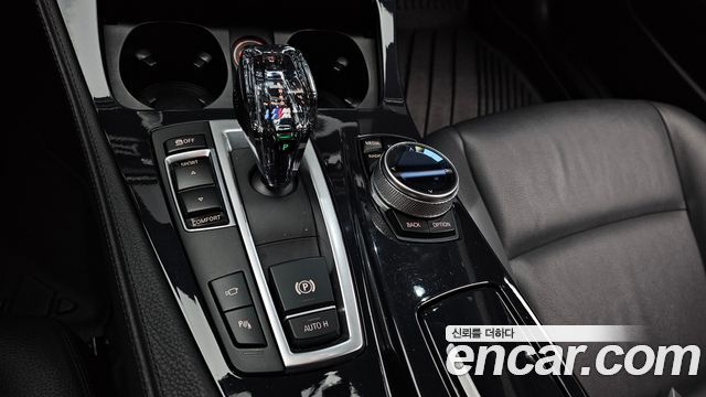 BMW 5 Series (F10) 520d M Aero Dynamic 2016 — фото 9