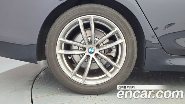 BMW 5 Series (G30) 520d M Sport Package Plus 2020 — фото 5