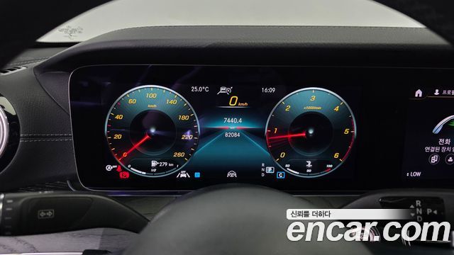 Mercedes-Benz E-Class (W213) E220d 4MATIC AMG Line 2021 — фото 8
