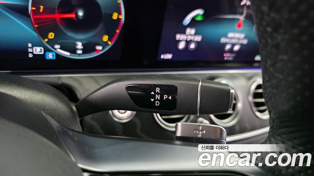 Mercedes-Benz E-Class (W213) E220d 4MATIC AMG Line 2021 — фото 9