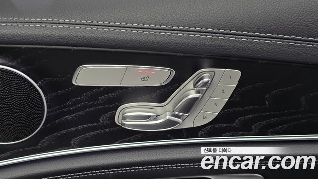 Mercedes-Benz E-Class (W213) E220d 4MATIC AMG Line 2021 — фото 31