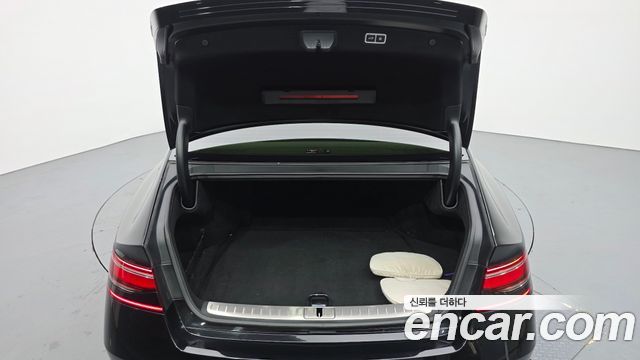 Genesis G90 (RS4) Gasoline 3.5 Turbo e-S/C AWD LWB 2023 — фото 20