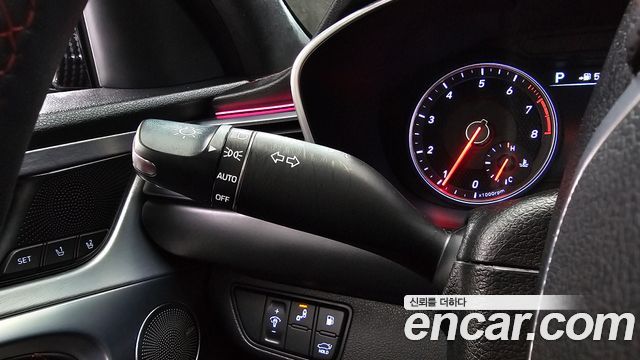 Genesis G70 2.0T AWD Sport Package 2019 — фото 28