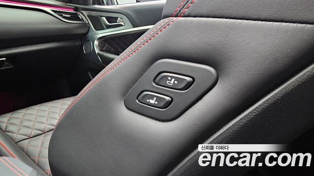 Genesis G70 2.0T AWD Sport Package 2019 — фото 29