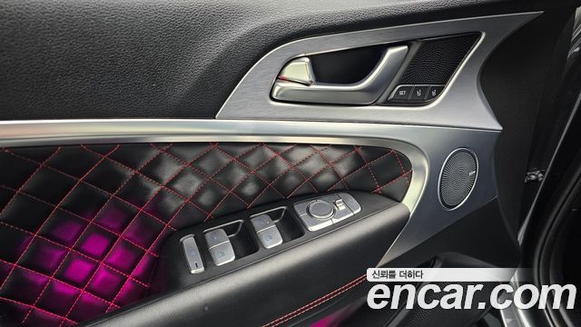 Genesis G70 2.0T AWD Sport Package 2019 — фото 30