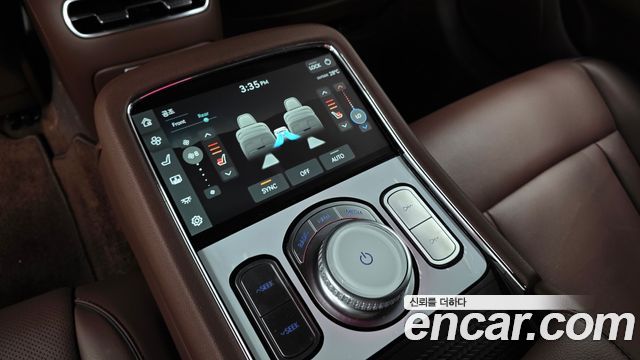 Genesis G90 (RS4) Gasoline 3.5 Turbo AWD 2024 — фото 17