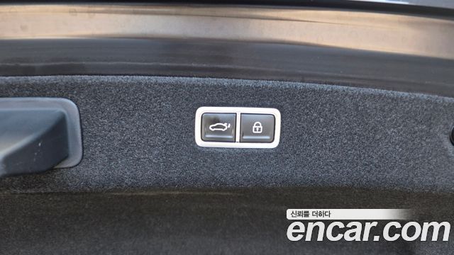 Genesis G90 (RS4) Gasoline 3.5 Turbo AWD 2024 — фото 30