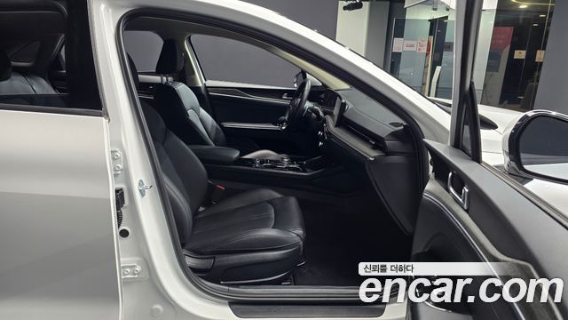 Kia K5 (III) 2.0 Noblesse 2025 — фото 11