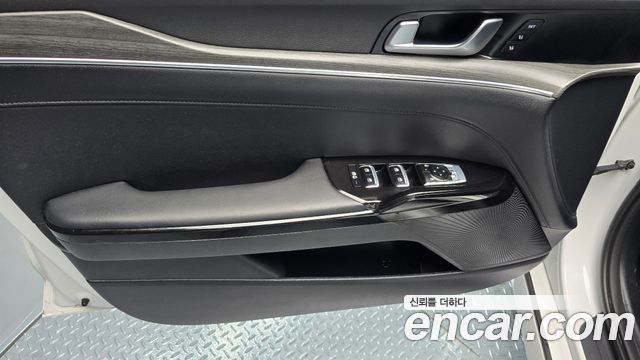 Kia K5 (III) 2.0 Noblesse 2025 — фото 24